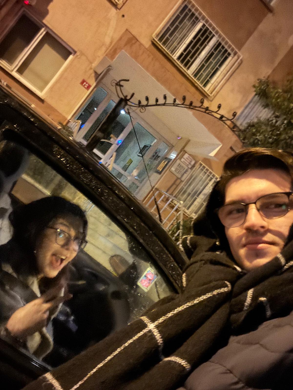Yağmurda Bile